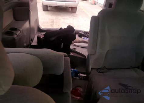 2002 Honda Odyssey Lx из США, поврежденный, VIN 5FNRL18552B019183